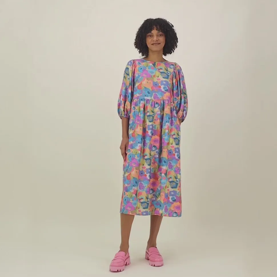 MIRACLES VOLUME SLEEVE MIDI DRESS -MEKKO
